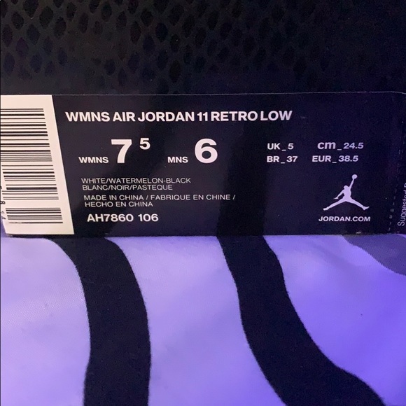 Air Jordan 11 Retro Low - Picture 6 of 6